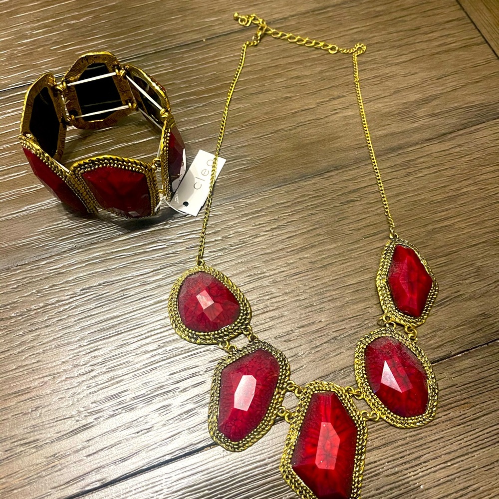 Necklace with matching bracelet